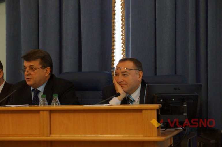 &laquo;Де ті корови?&raquo;- вінницький губернатор намагався знайти в обласній Програмі кількість худоби