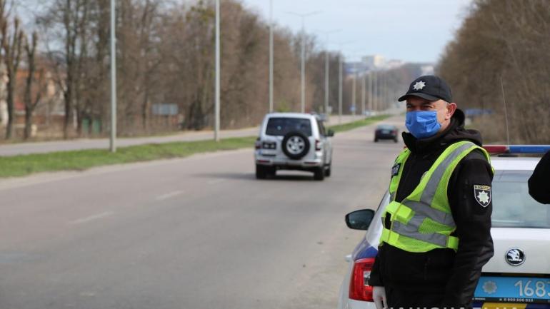 Поліцейські оштрафували 40 порушників карантину на Вінниччині