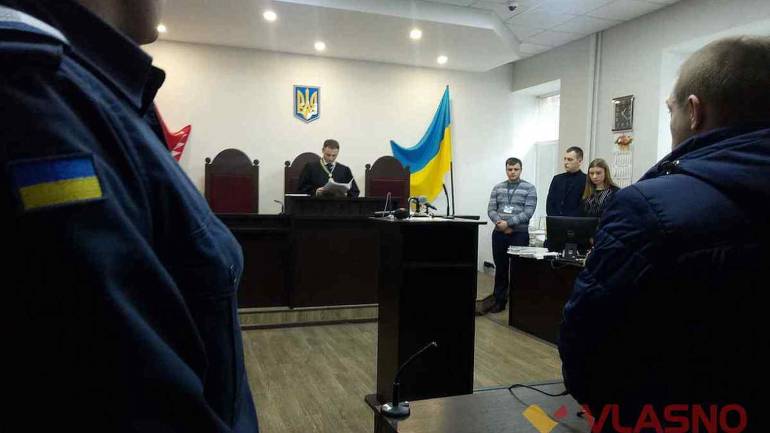 Вінничанина, якого обвинувачують у вбивстві собаки, посадили під домашній арешт на два місяці