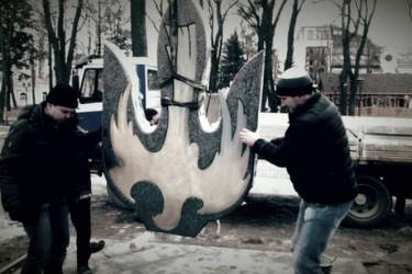 Пам&lsquo;ятник Небесній Сотні та Героям АТО чекали майже рік