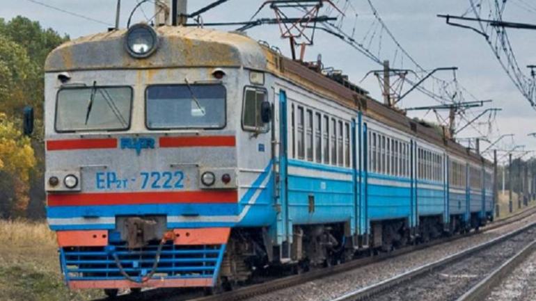 Від завтра у Вінницькій області курсуватимуть напівпорожні електрички