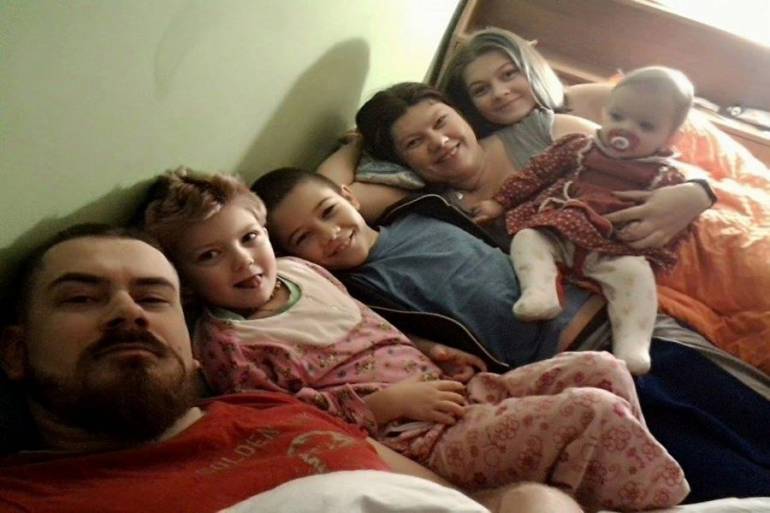 В Івано-Франківську знайшли мертвою всю сім'ю у власній квартирі
