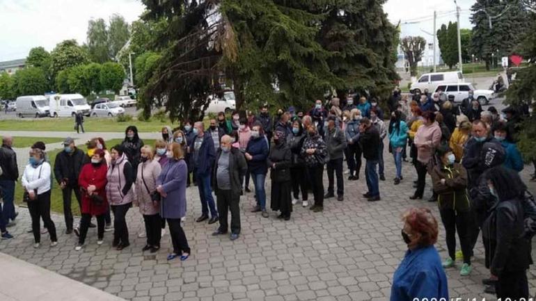 У Гайсині продавці місцевих ринків вийшли на акцію протесту (ФОТО)