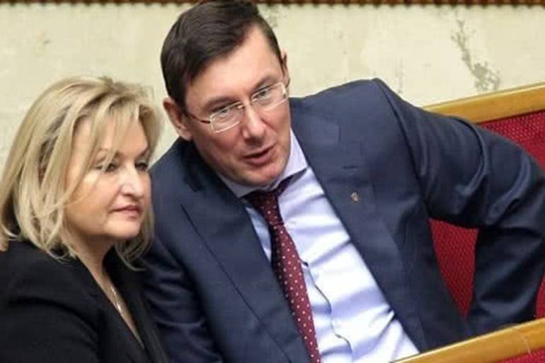Олександр Луценко зробив приємний подарунок своїм батькам