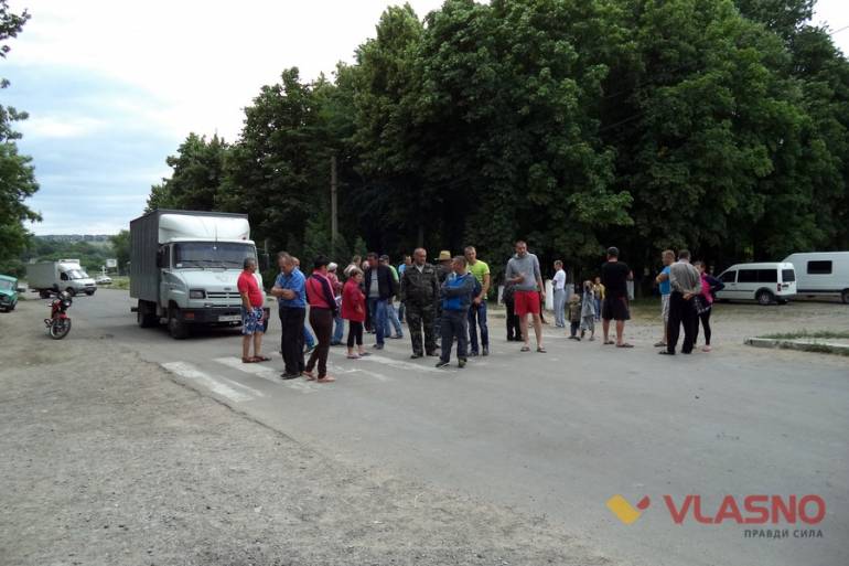 мітинг жителів сіл Нова Ободівка та Цибулівка Тростянецького району фото