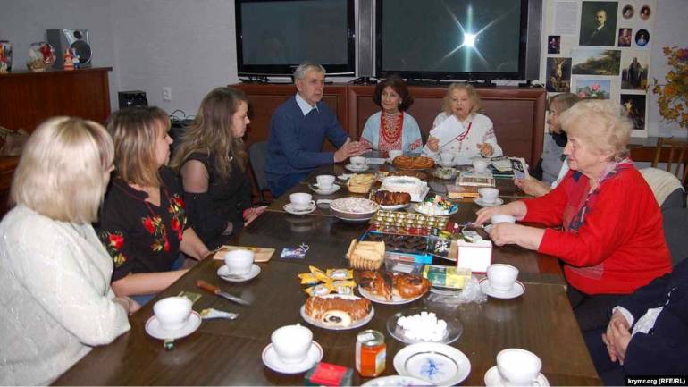 У Севастополі громадські працівники провели українські вечорниці