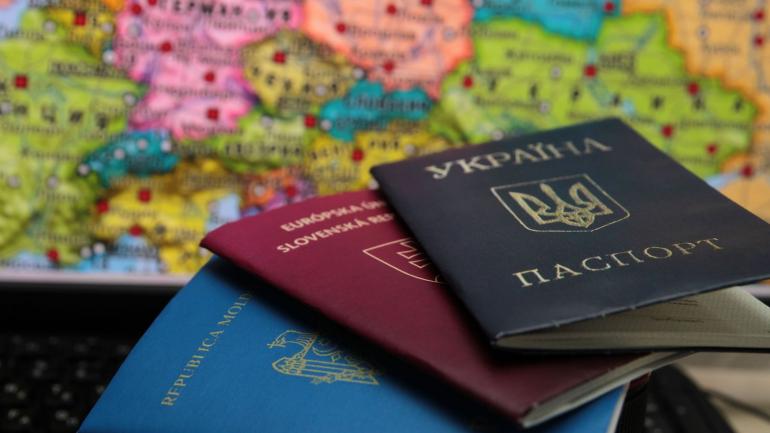 Нові перспективи чи загроза національній безпеці? - вінничани про подвійне громадянство