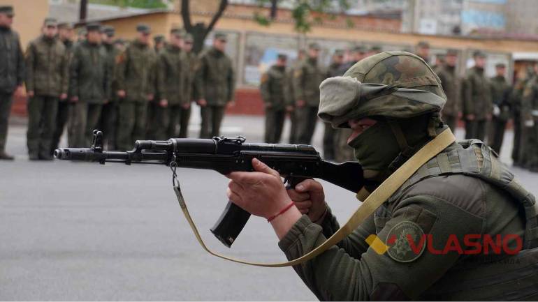 Вибухи, атаки та відступи: на урочистостях вінницькі нацгвардійці &laquo;влаштували бій&raquo;