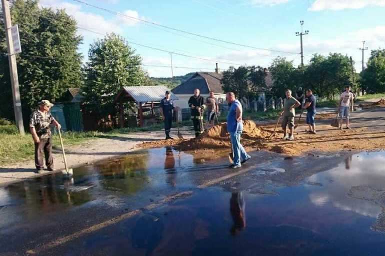 витік бензину у Тульчині фото