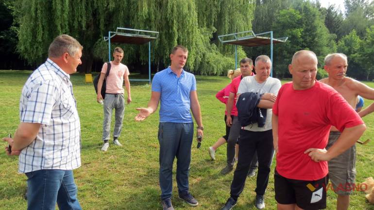 душ на Вишенському озері фото