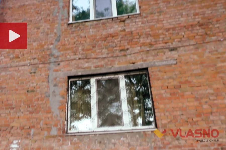 тріщини на будинку фото