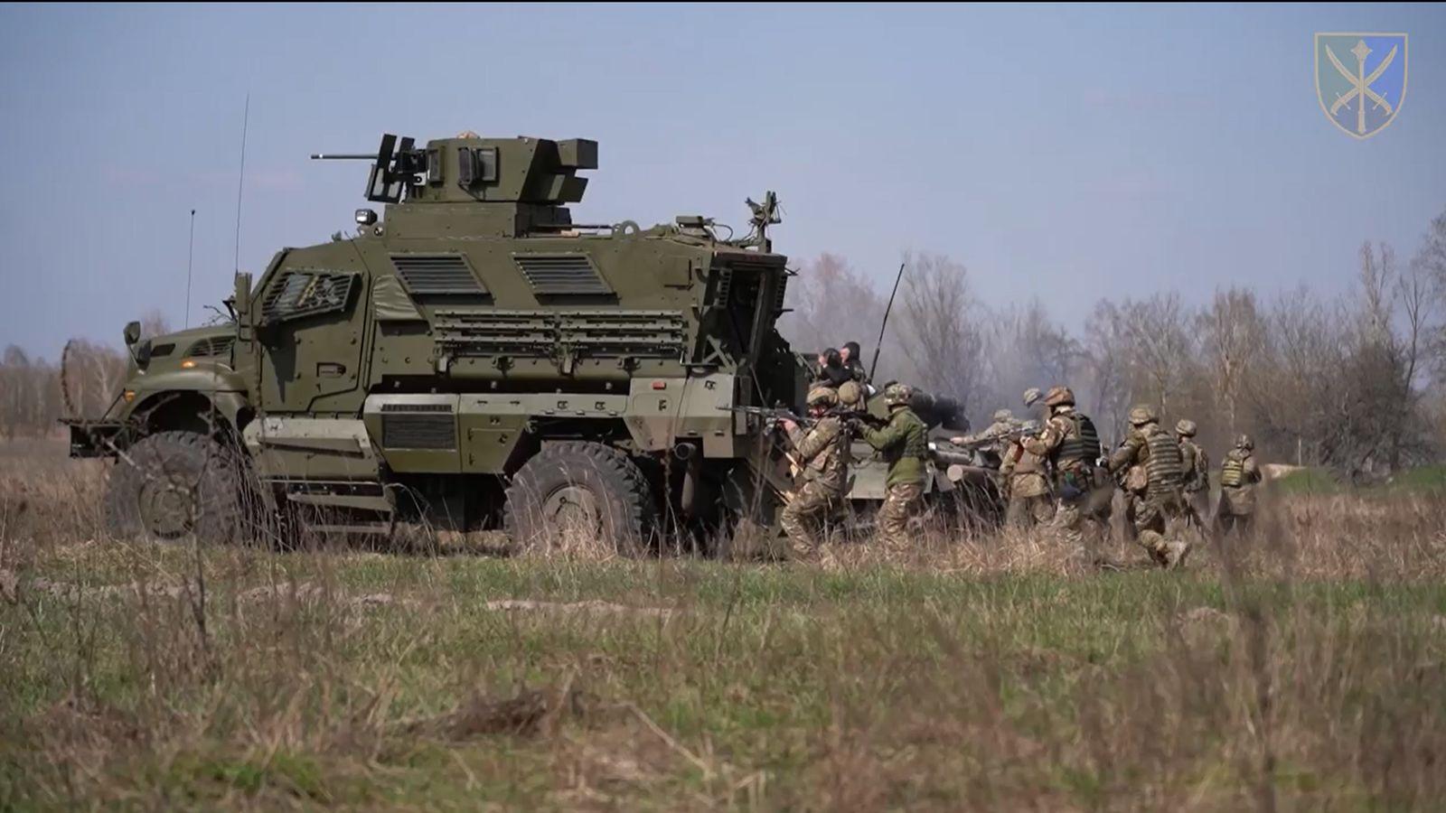 У напрямку Північної операційної зони тривають інструкторсько-методичні заняття з підрозділами Сил оборони (ВІДЕО)