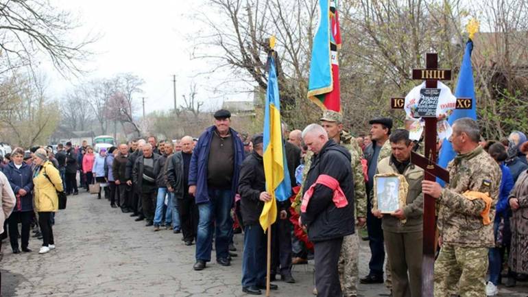 &laquo;Гайсинщина в жалобі&raquo;, - на Вінниччині в останній путь проводжали героя війни на Сході