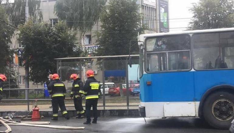 Вінницький тролейбус знову загорівся