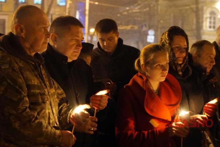 у Вінниці вшанували загиблих під Авдіївкою фото