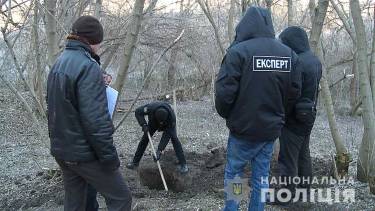 Живцем закопали людину просто в центрі міста на Вінниччині