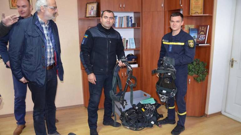 На Вінниччині рятувальники отримали аварійно-рятувальне обладнання від польської делегації