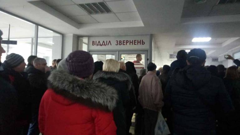 Продаж комунального майна, десятки мільйонів на рахунок страховиків та вільний доступ на сесії: вінничан не хоче чути Моргунов