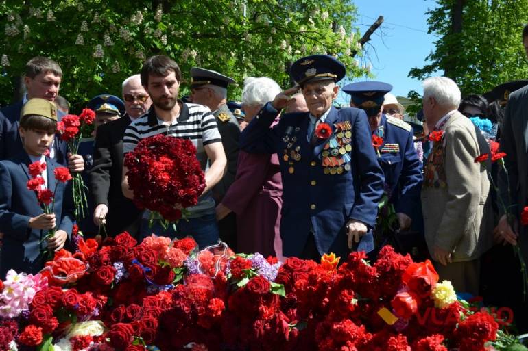 Хода миру до Дня Перемоги у Вінниці фото