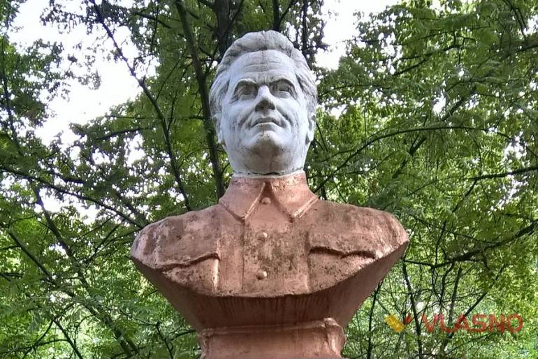 Чи буде знесений єдиний у Вінницький області пам'ятник Кірову?