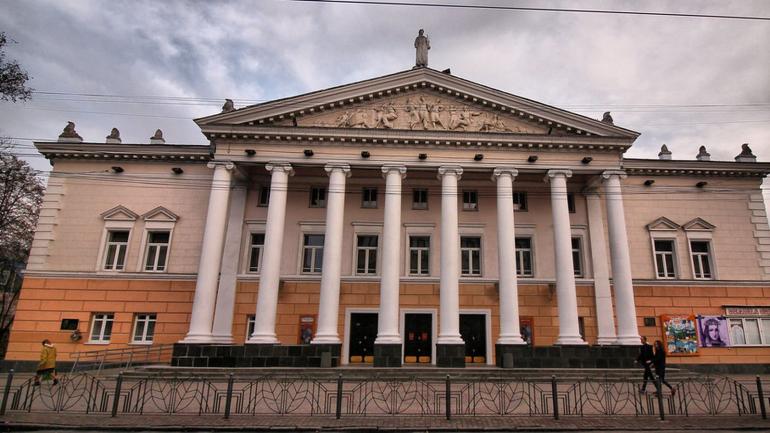 Театр Садовського покаже онлайн трагікомедію &laquo;Молода кров&raquo;