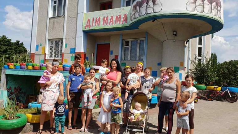 Вінницький центр &laquo;Дім Мама&raquo;  збирає кошти на будівництво нового будинку