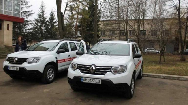Дві сільські амбулаторії на Вінниччині отримали нові автомобілі
