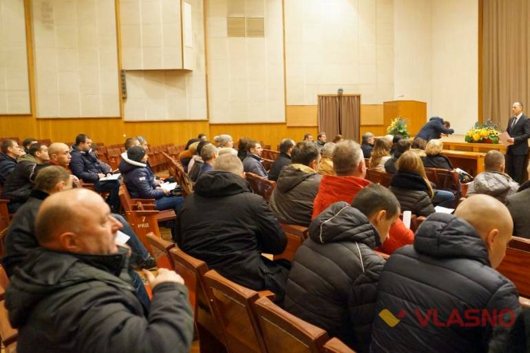 вінницькі підприємці підписали звернення до Президента України щодо спрощеної системи оподаткування фото