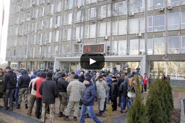 Вінницьку міськраду пікетували громадські активісти