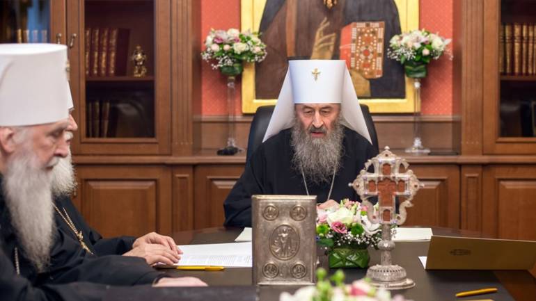УПЦ МП зобов&rsquo;язують змінити назву та вказати приналежність до Росії