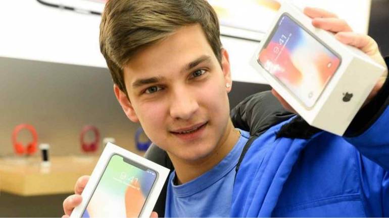 Apple знизить ціни на iPhone
