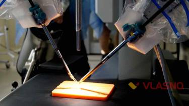 Лише четверо вінничан вміють оперувати на da Vinci (ФОТО)