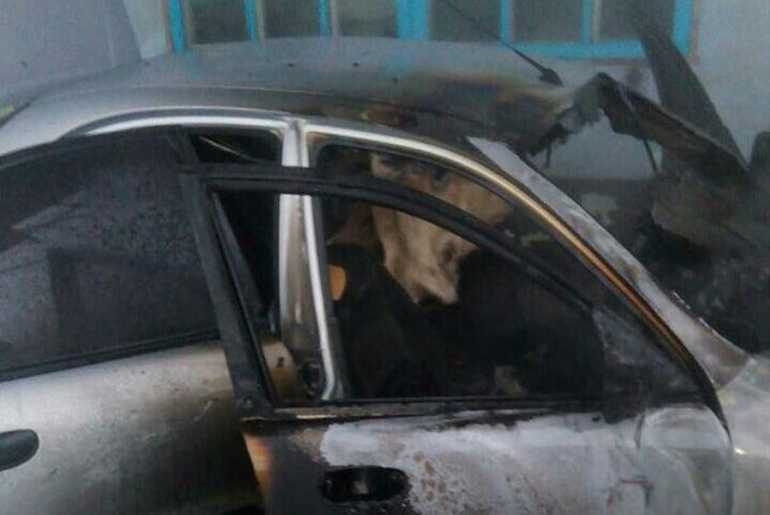 На Вінниччині пожежники загасили автомобіль, водій якого загинув на місці