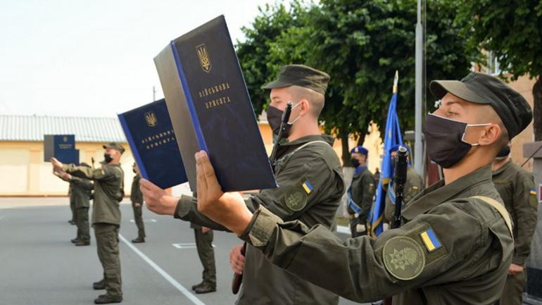 Близько 150 калинівських нацгвардійців склали присягу народу України