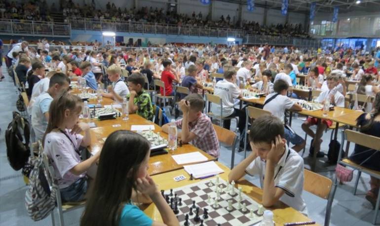 У Вінниці відкрили міжнародний шаховий фестиваль