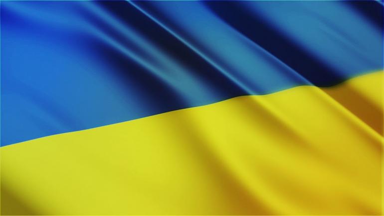 У бік окупованого Донецька запустили 15-метровий прапор України