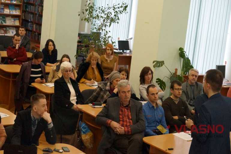 Вінничанам розказали, хто &laquo;захований&raquo; під Меморіалом Слави в центрі міста 