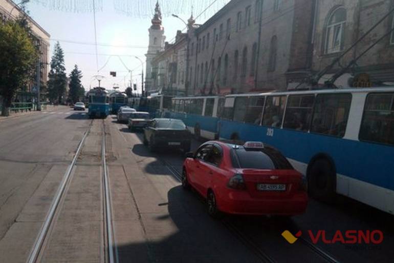 тролейбус у Вінниці фото
