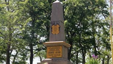 На Вінниччині за три мільйони гривень реконструюють курган-могилу полковника Данила Нечая