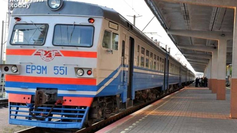 Вінничанин просить міську раду повернути ранкову електричку до Києва