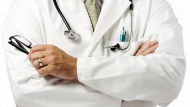 скільки отримують головні лікарі фото