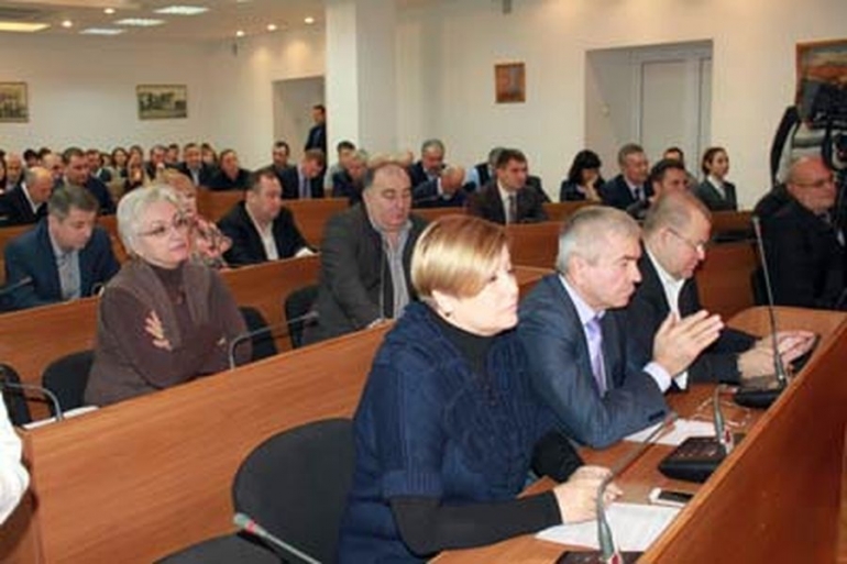 На позачерговій сесії Вінницької міськради засудили події 6 грудня у Вінниці