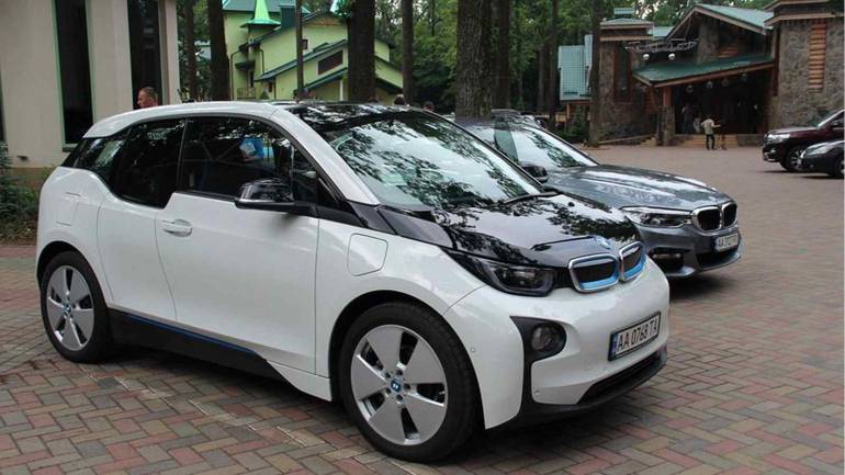 У Вінниці голландці презентували повністю екологічний BMW