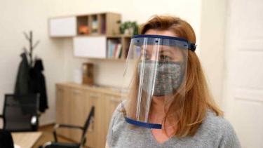 Кухарів бершадських шкільних харчоблоків &laquo;озброять&raquo; захисними щитками, а теплицьких школярів масками забезпечать волонтери