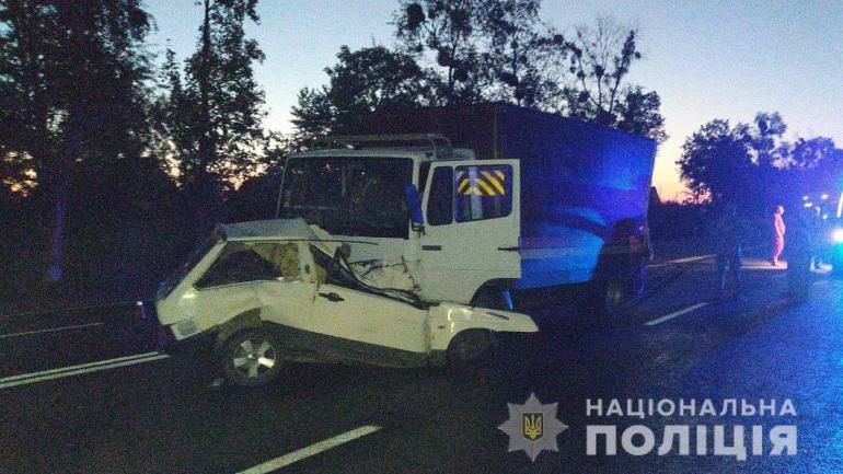 Смертельне ДТП: у Гайсині легкових влетів у вантажівку