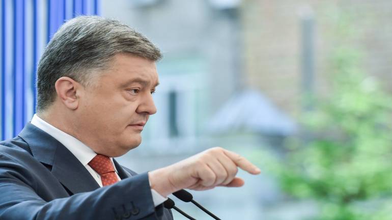 Президент України вибачився за невиконану обіцянку швидкого завершення АТО