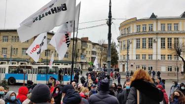 Продавці після перекриття траси у Стрижавці перекрили вулицю Соборну у Вінниці