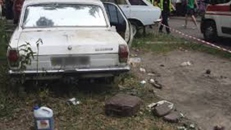 У Києві вибухнув старий автомобіль: чотирьох дітей госпіталізовано