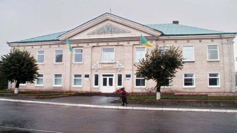Колишня очільниця Теплицької РДА &laquo;оголила&raquo; виконавчу владу в районі