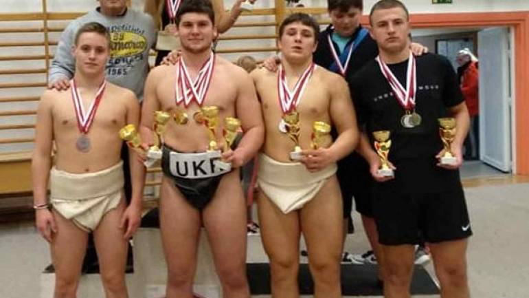 Шестеро вінницьких сумоїстів вибороли 18 медалей в Угорщині